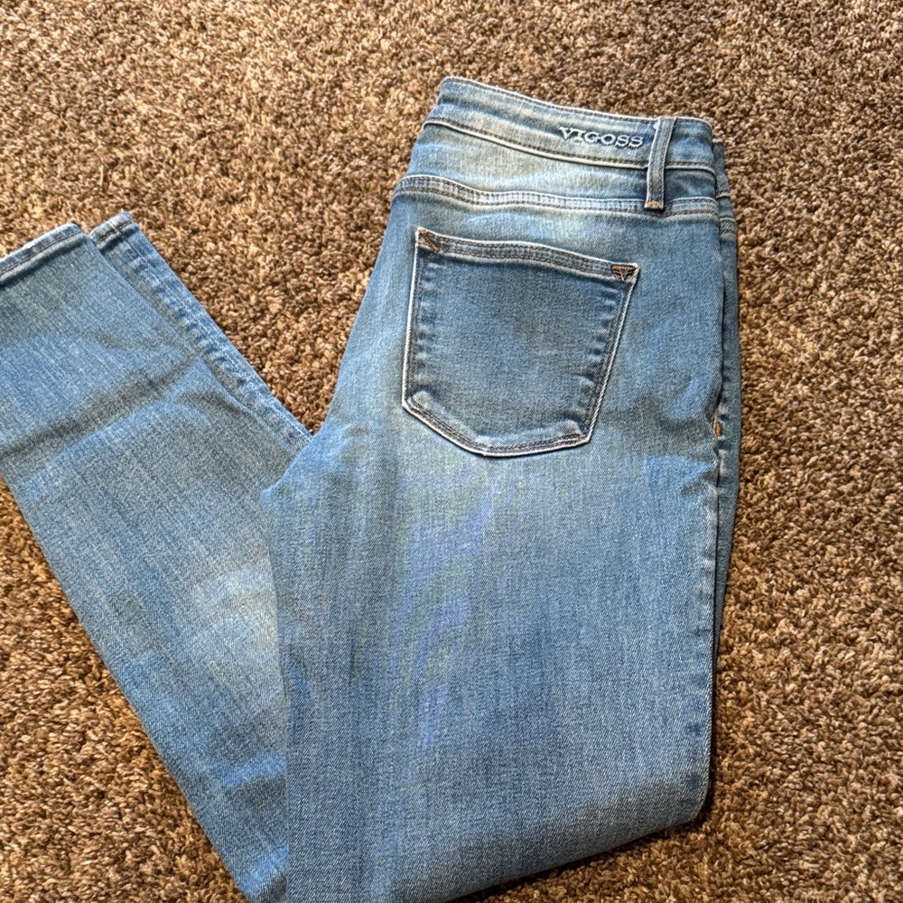 Vigoss Women's Light Blue Skinny Jeans
28” inseam